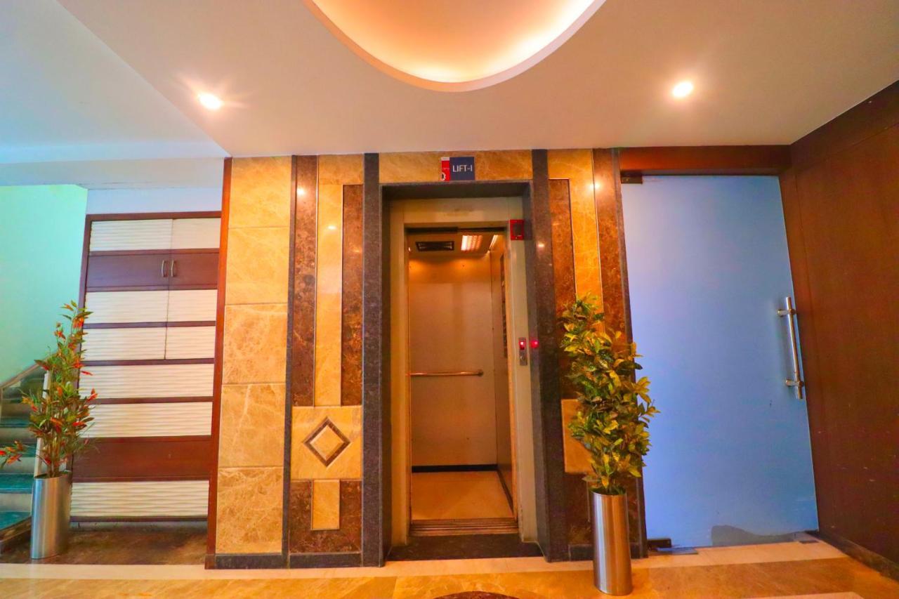 Crestmont Ashapurna Jaipur, Banipark Hotel Buitenkant foto