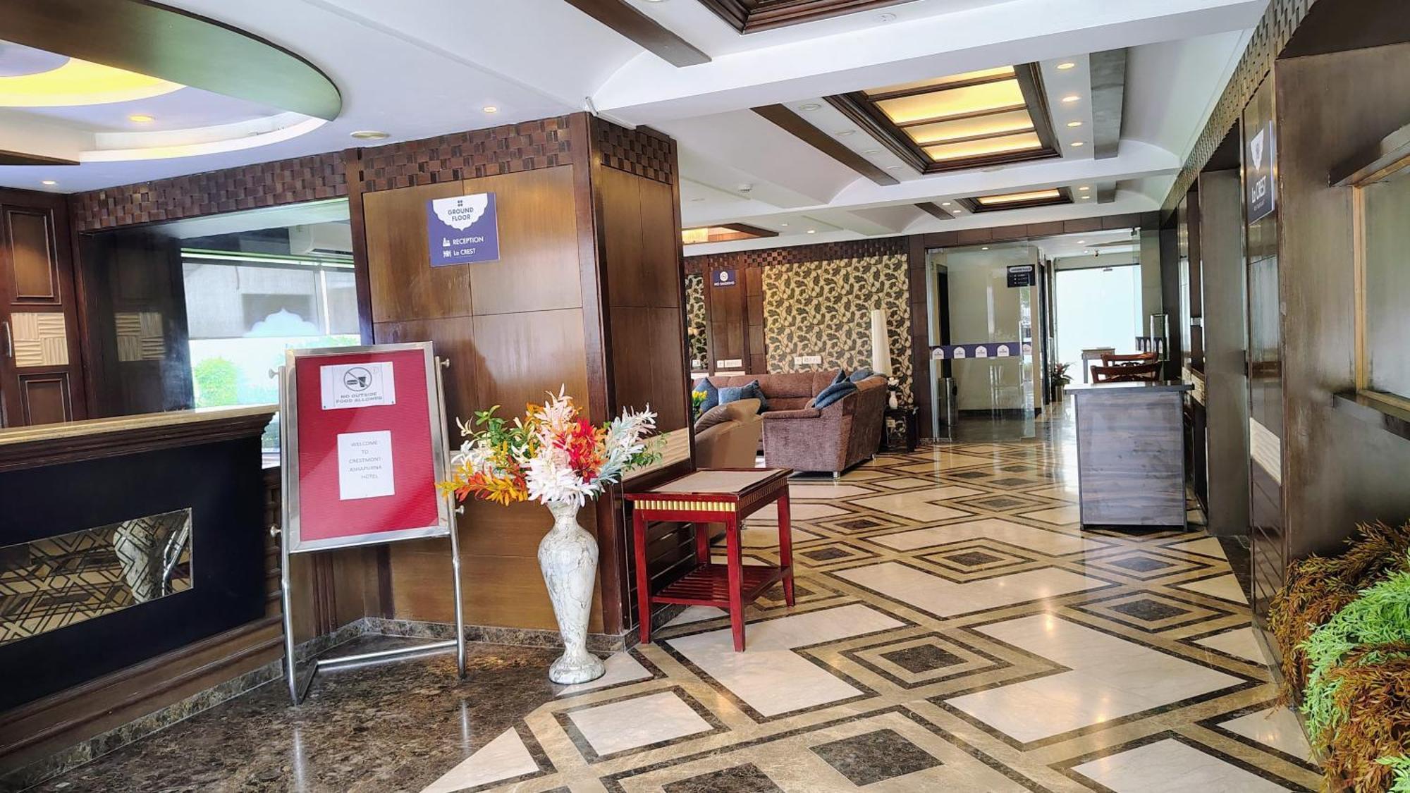 Crestmont Ashapurna Jaipur, Banipark Hotel Buitenkant foto