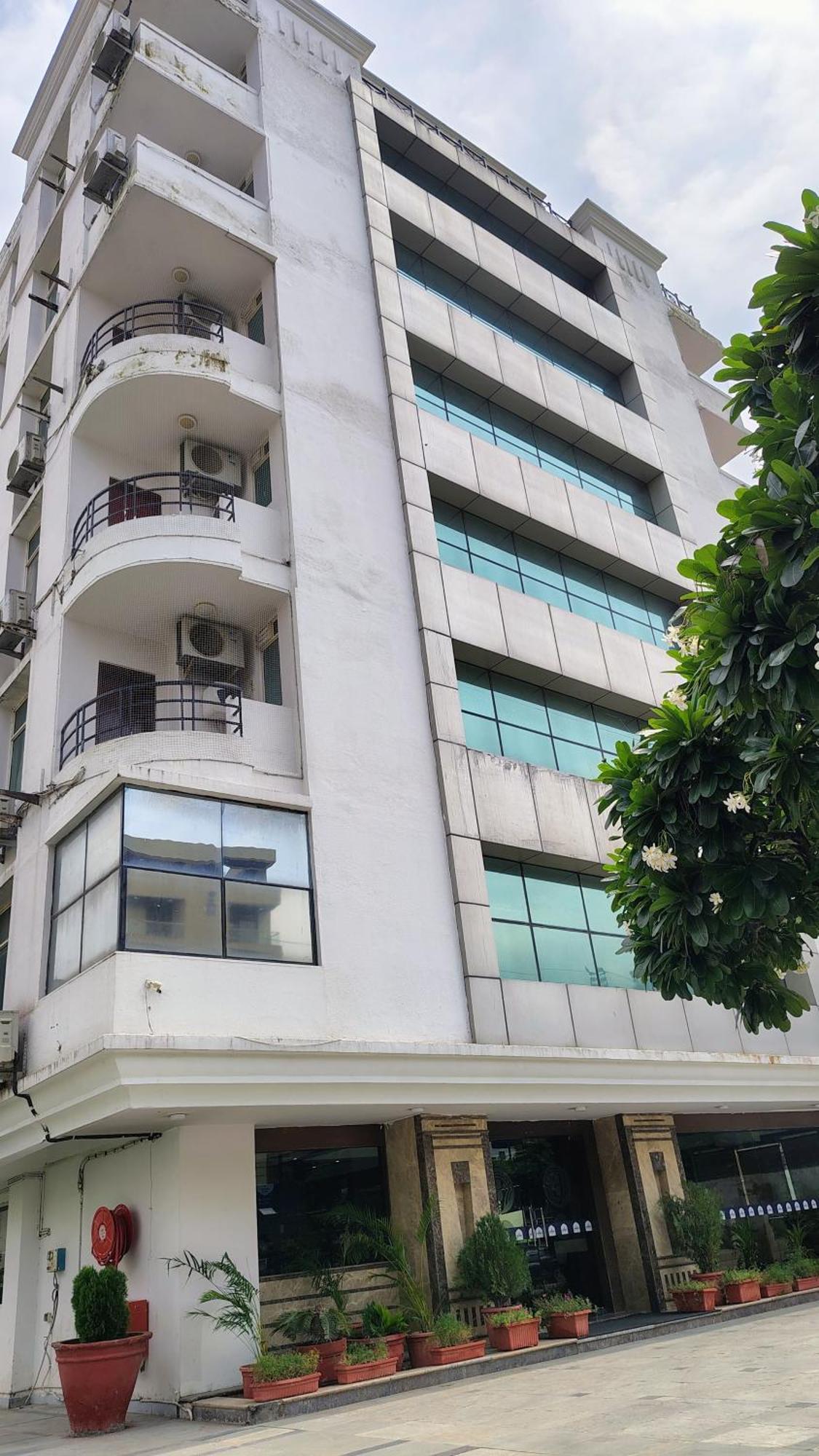 Crestmont Ashapurna Jaipur, Banipark Hotel Buitenkant foto