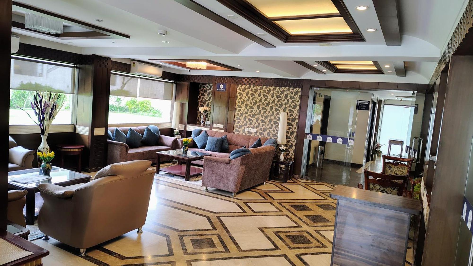 Crestmont Ashapurna Jaipur, Banipark Hotel Buitenkant foto